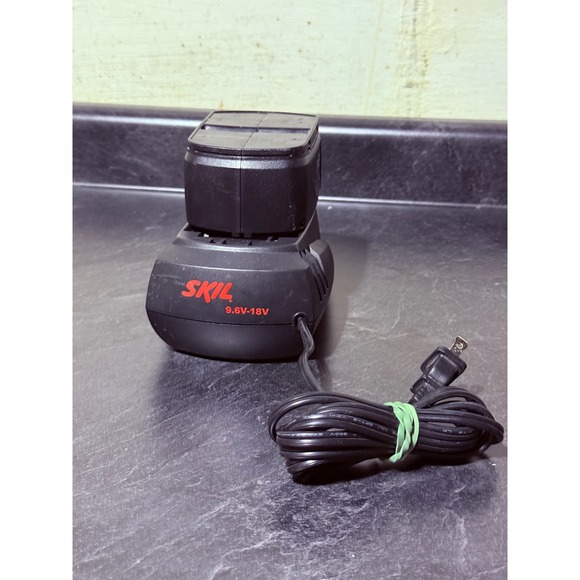 Skil Other - Skil SC118 9.6V-18V Battery Charger w/ SB18A 18V Battery Tested Working OEM